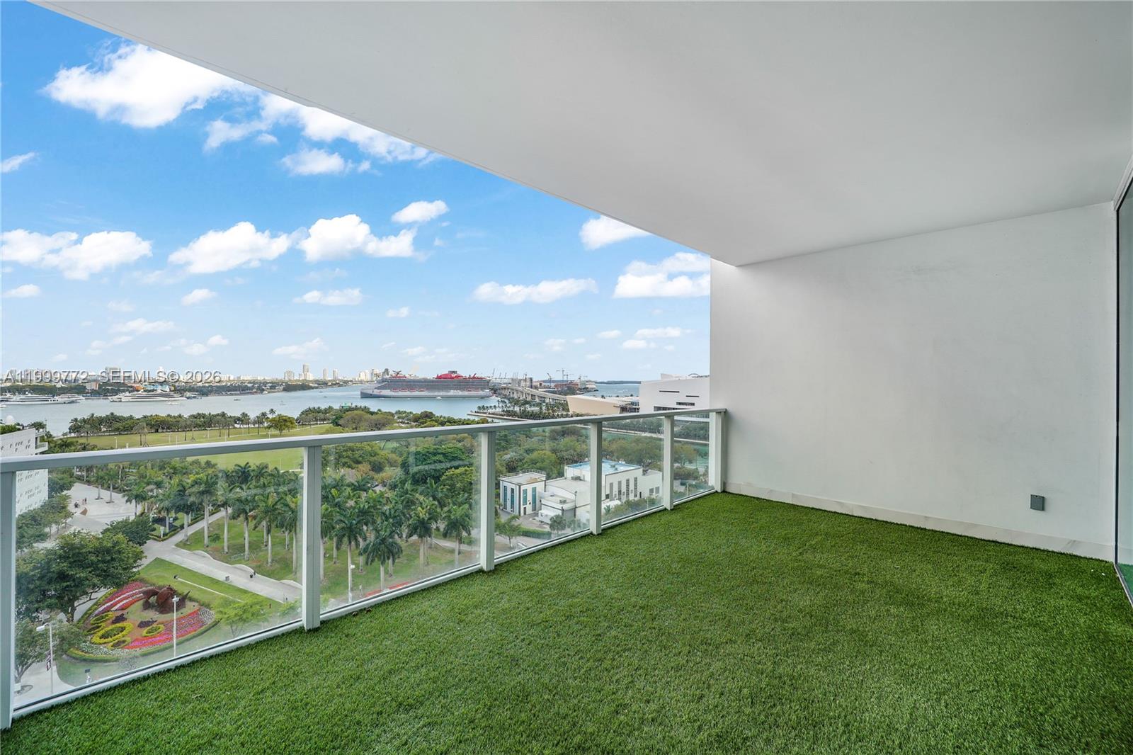 1040 Biscayne Blvd # 1001