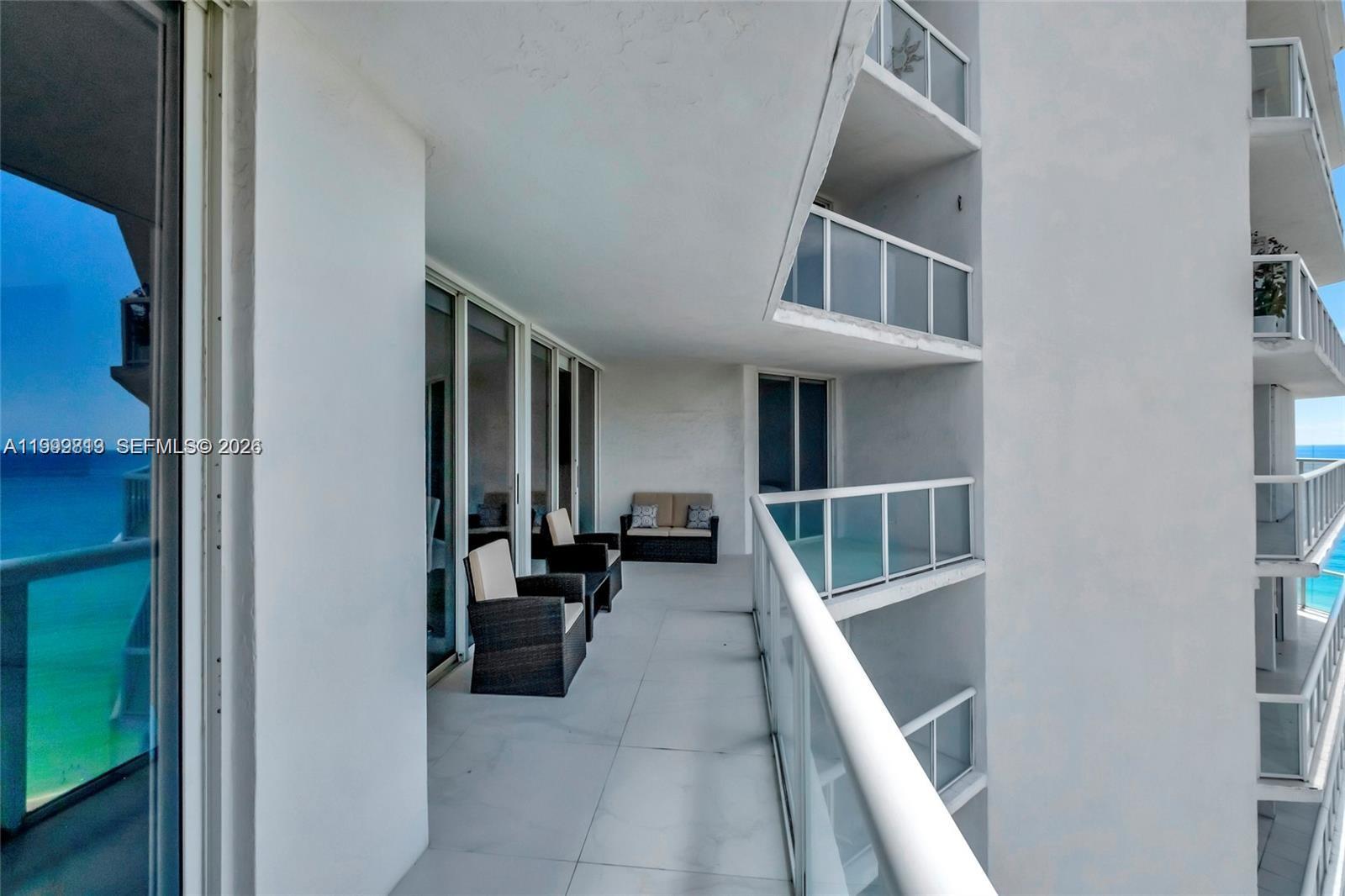 16425 Collins Ave # 1612