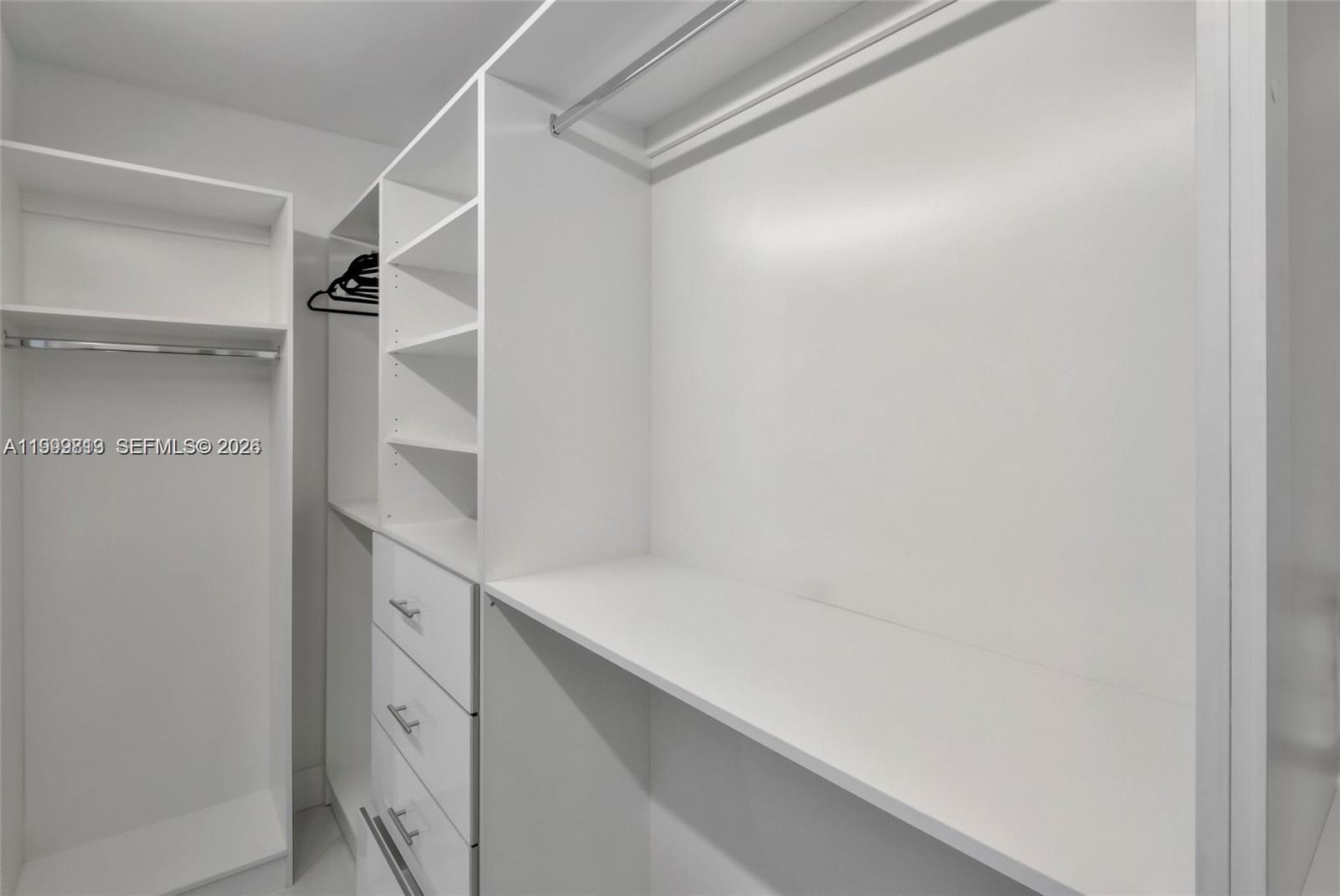 16425 Collins Ave # 1612