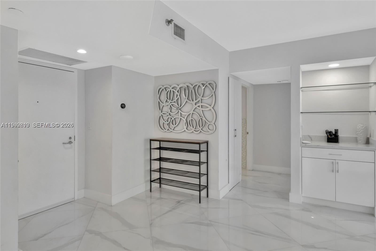 16425 Collins Ave # 1612