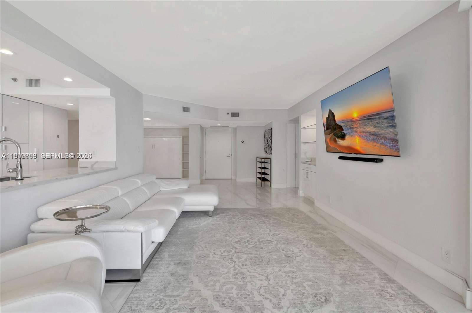 16425 Collins Ave # 1612