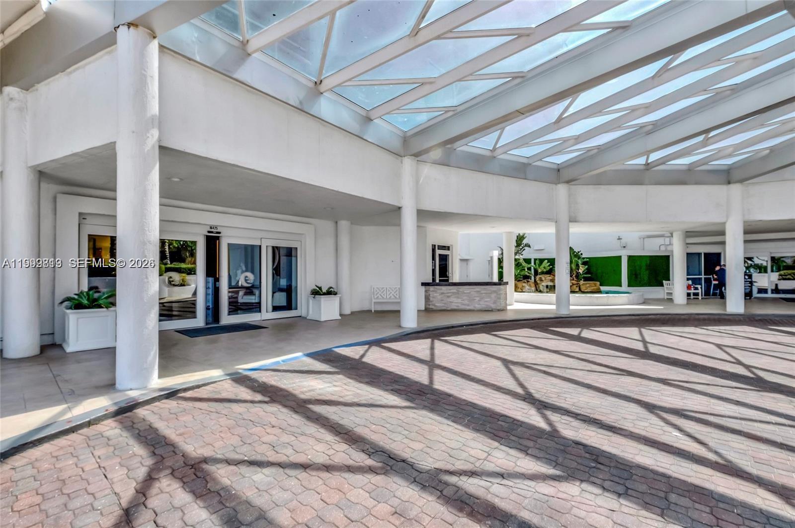 16425 Collins Ave # 1612