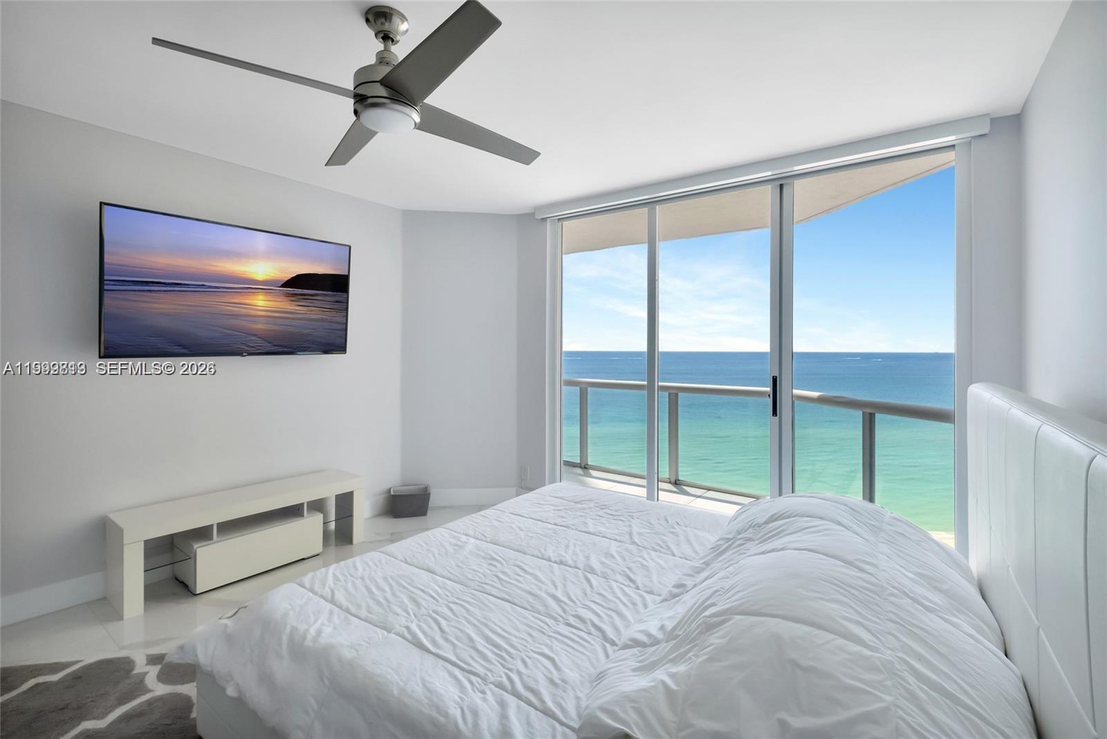 16425 Collins Ave # 1612
