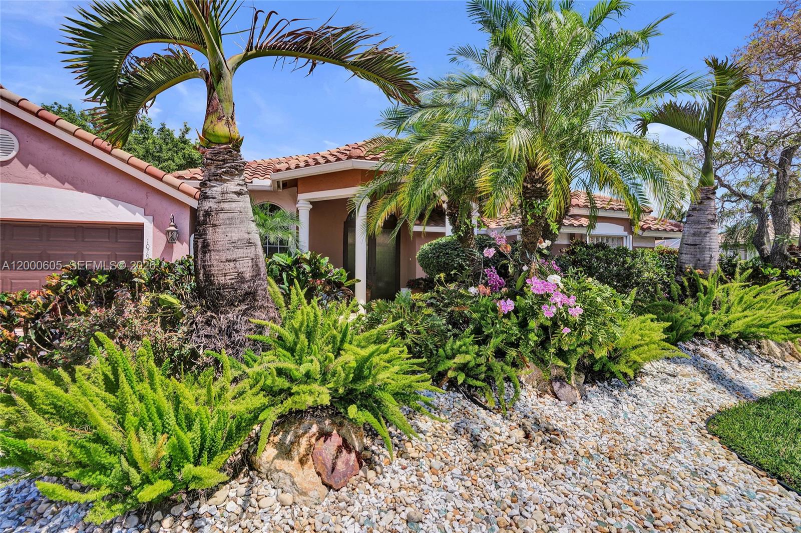 10799 Maple Chase Dr