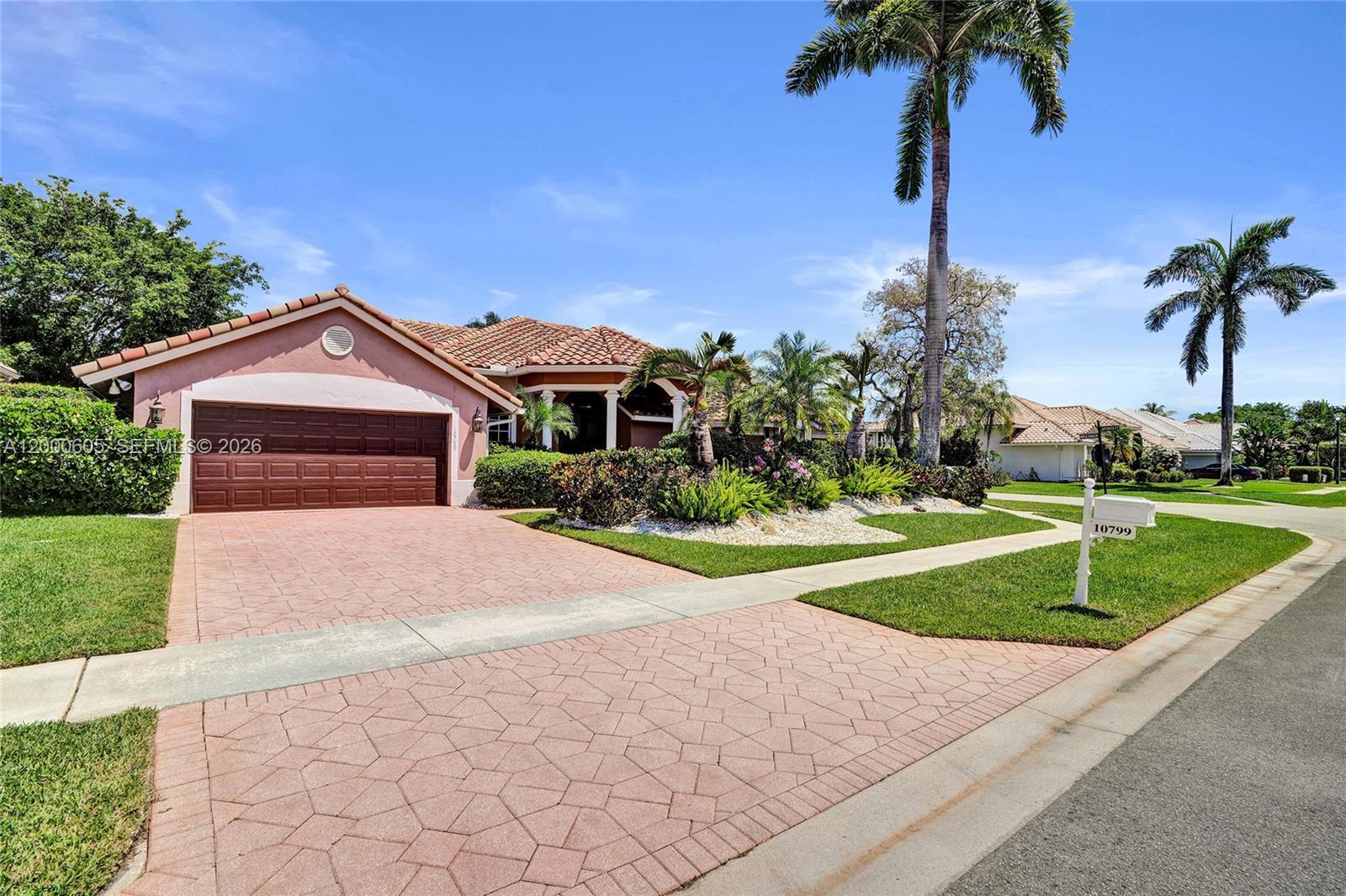 10799 Maple Chase Dr