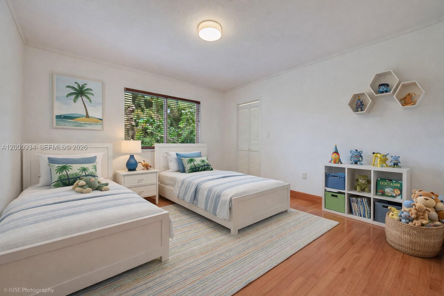1215 Cordova St