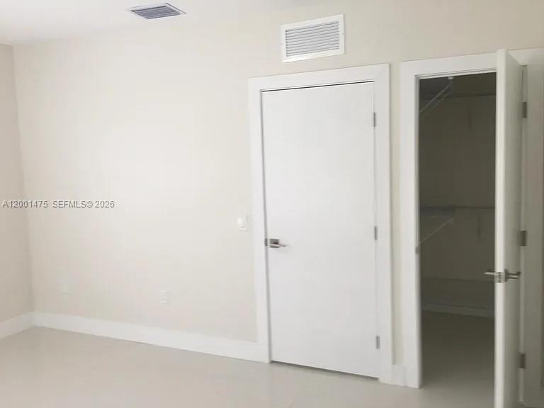 44 NW 10th Ave # 4