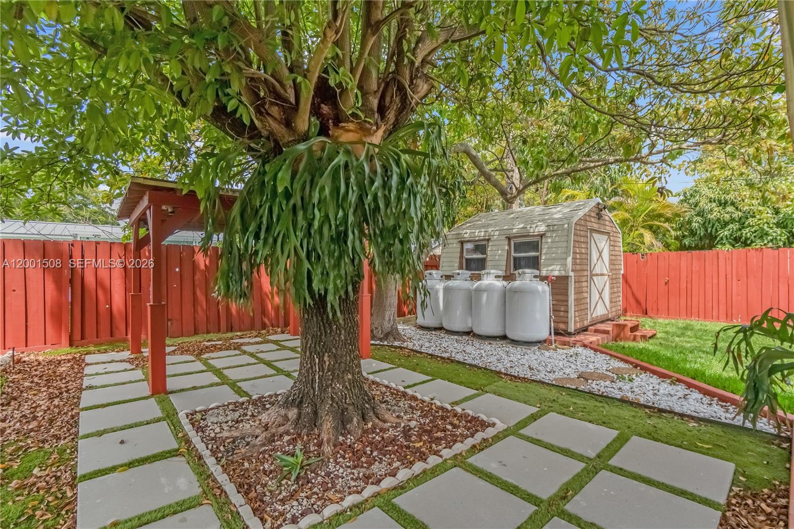 3240 SW 96th Ave