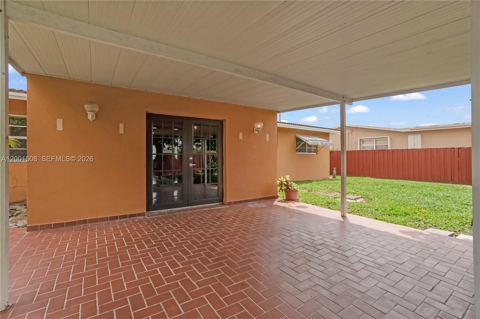 3240 SW 96th Ave