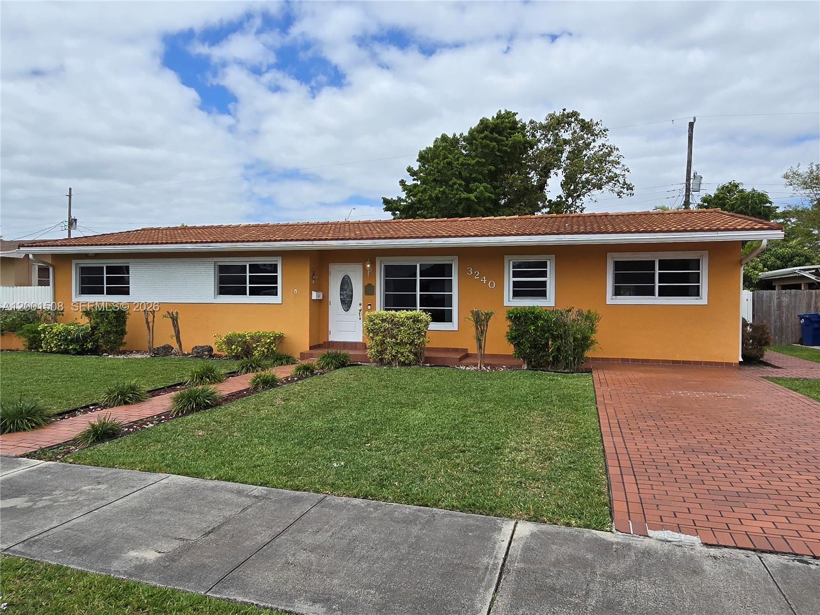 3240 SW 96th Ave