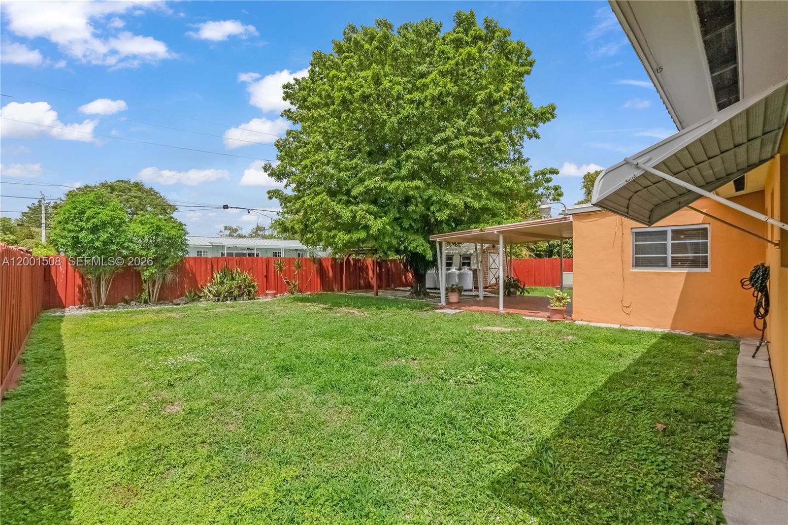 3240 SW 96th Ave