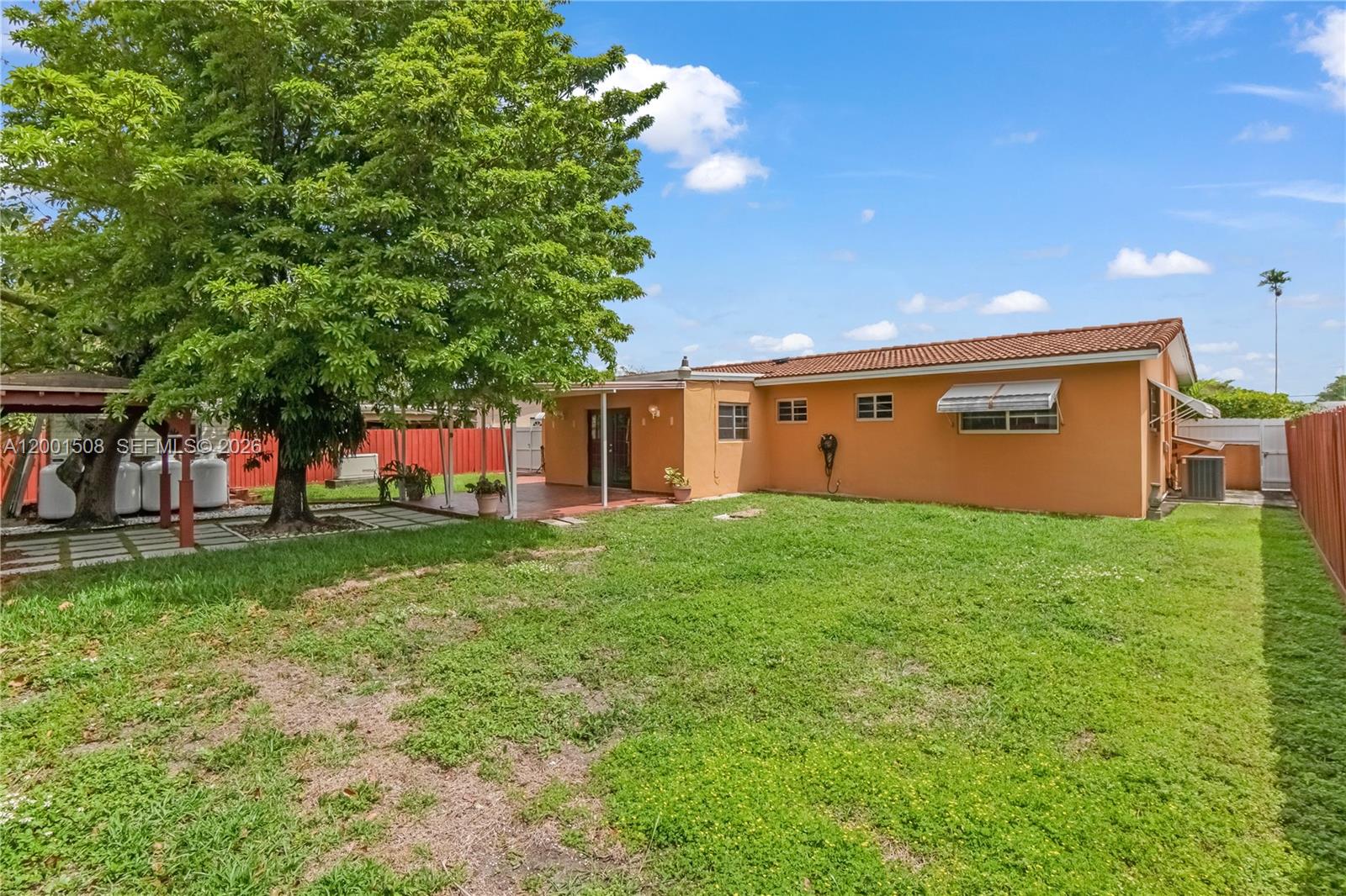 3240 SW 96th Ave