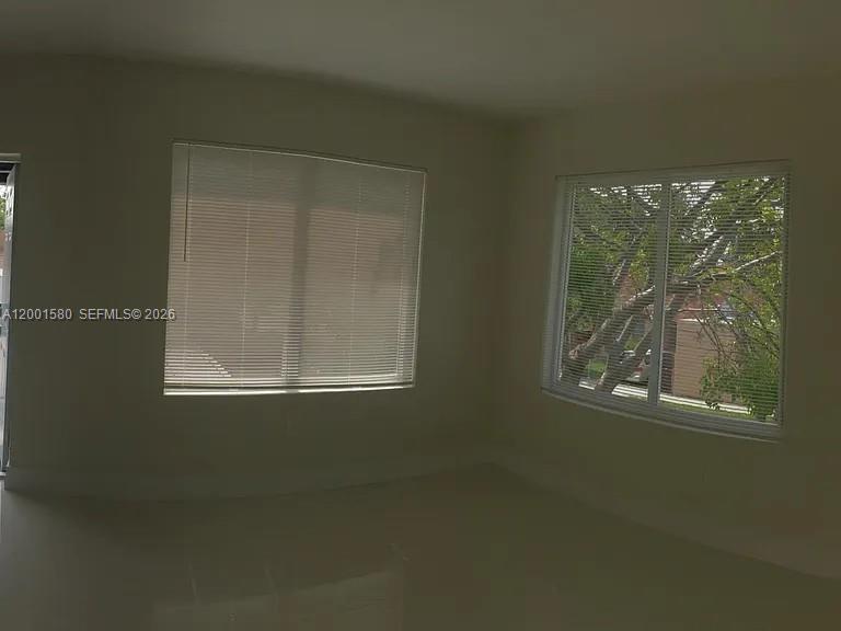 44 NW 10th Ave # 2