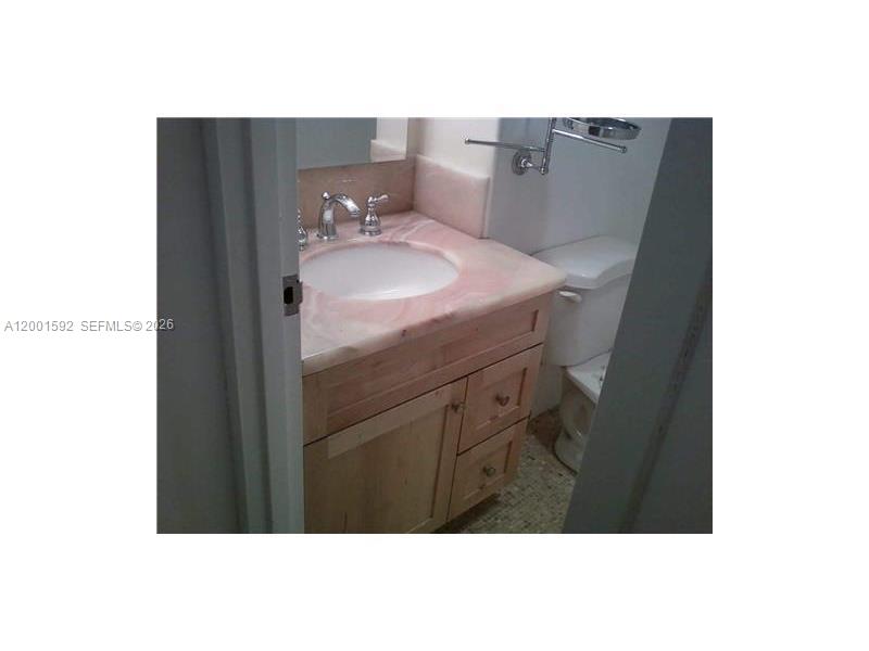 150 SE 25 RD # 8L