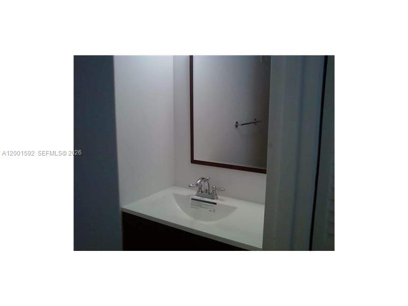 150 SE 25 RD # 8L