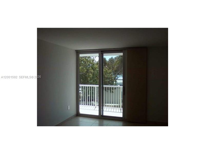 150 SE 25 RD # 8L