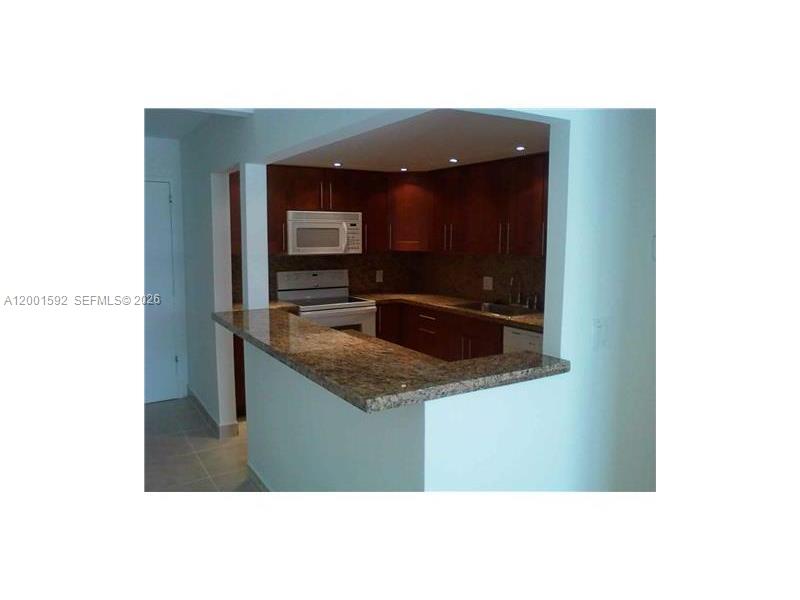 150 SE 25 RD # 8L