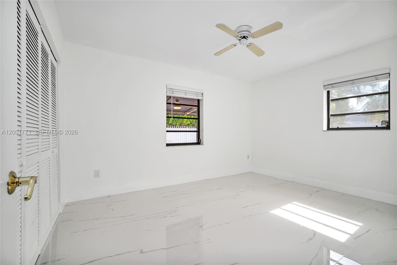 230 CRANWOOD DR