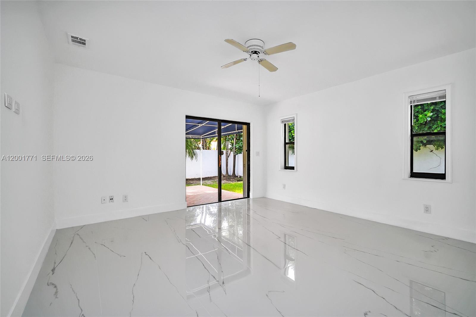 230 CRANWOOD DR