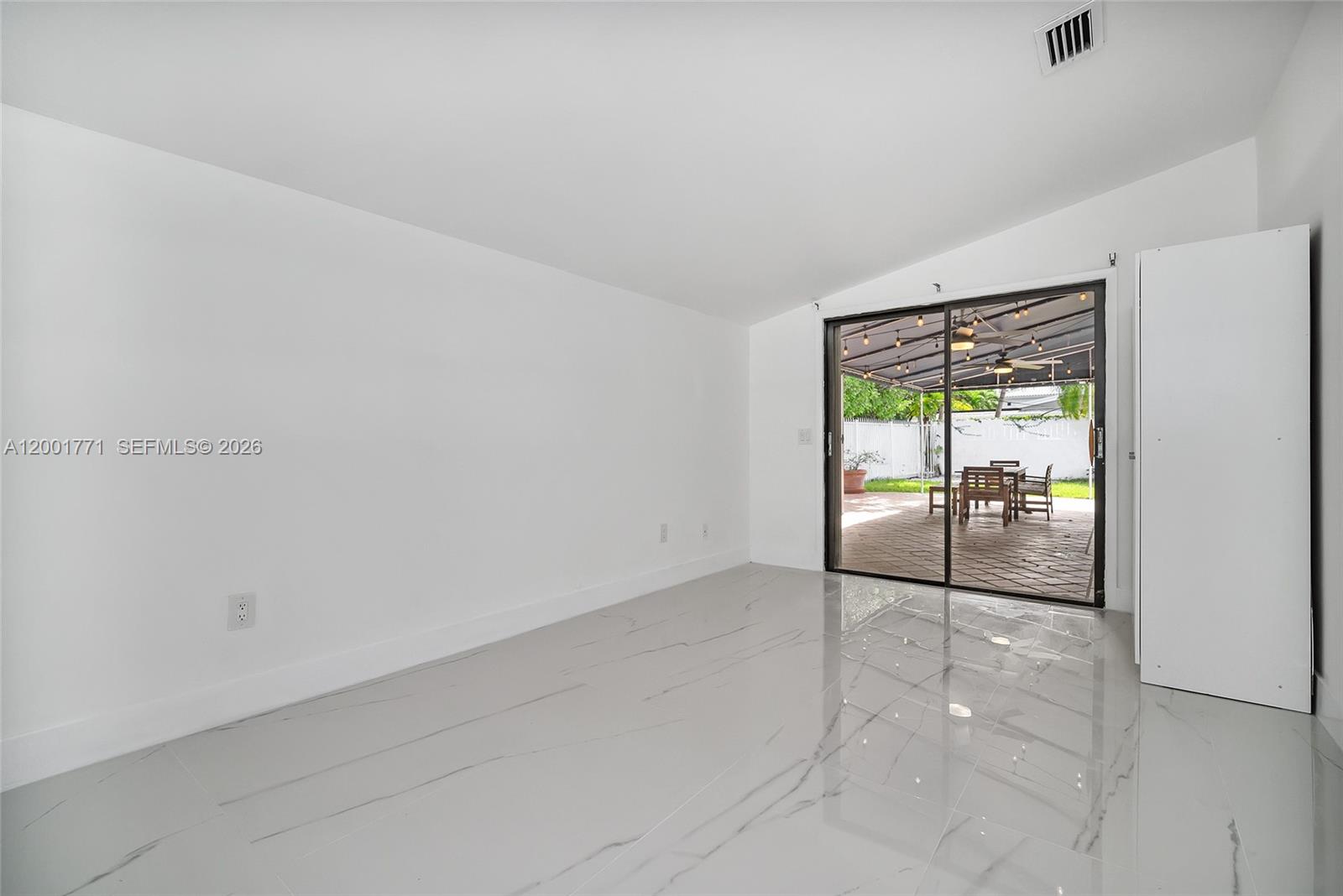 230 CRANWOOD DR