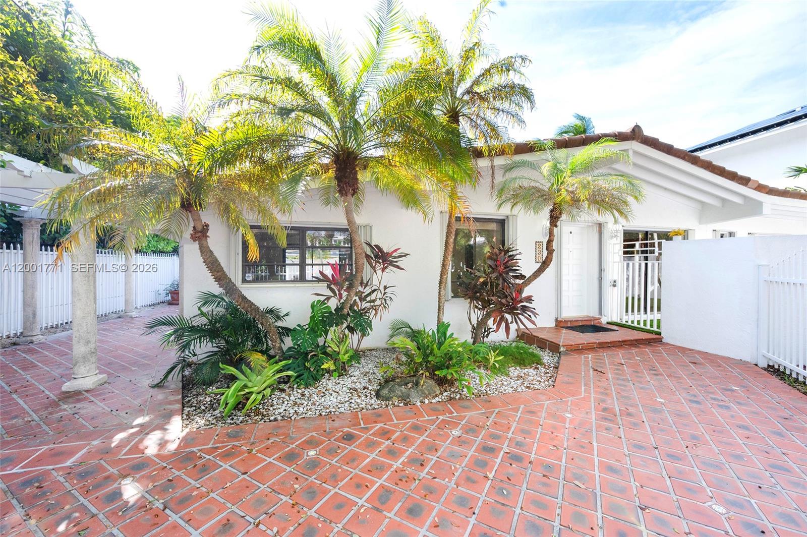 230 CRANWOOD DR