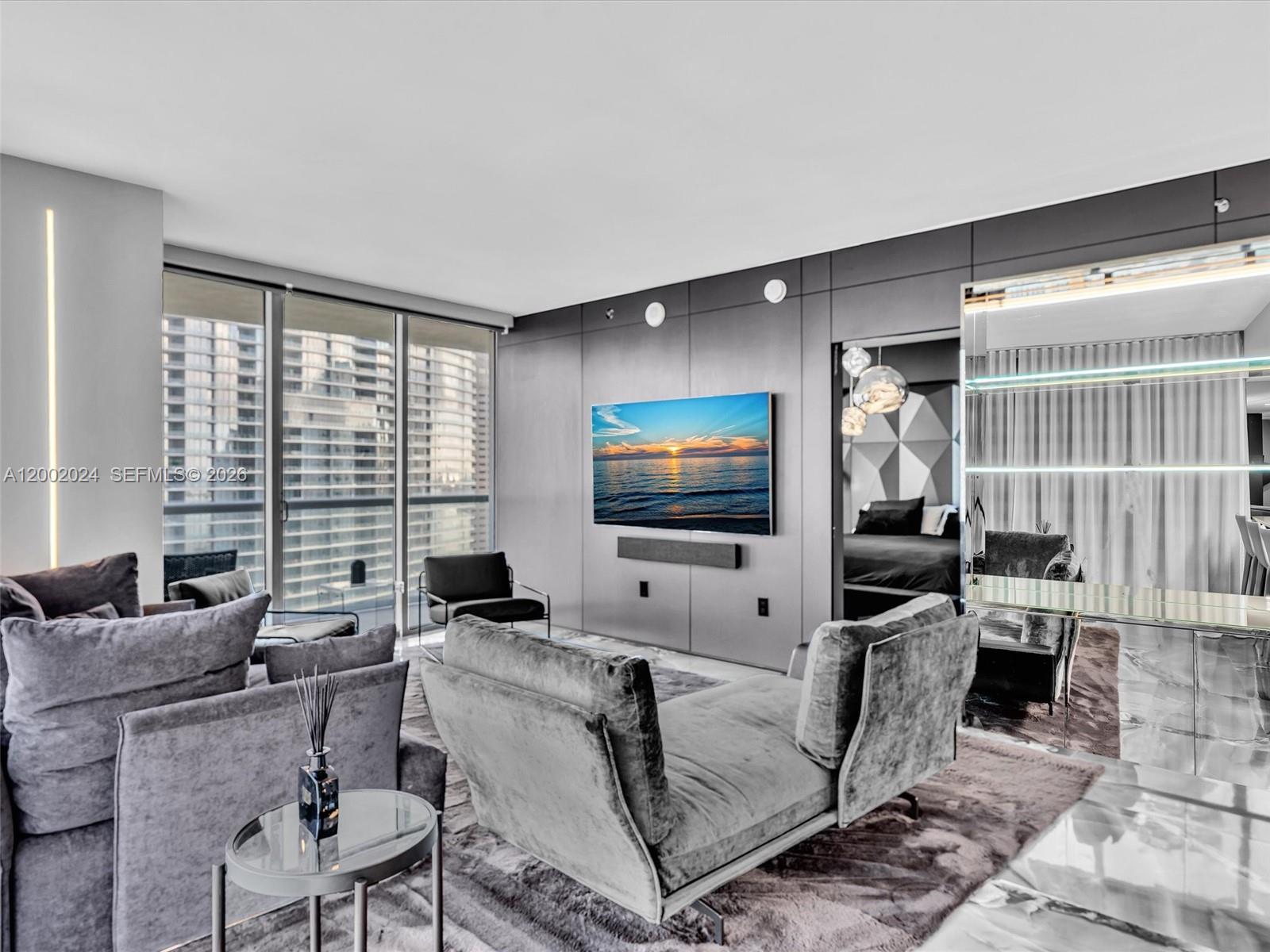 475 Brickell Ave # 2715