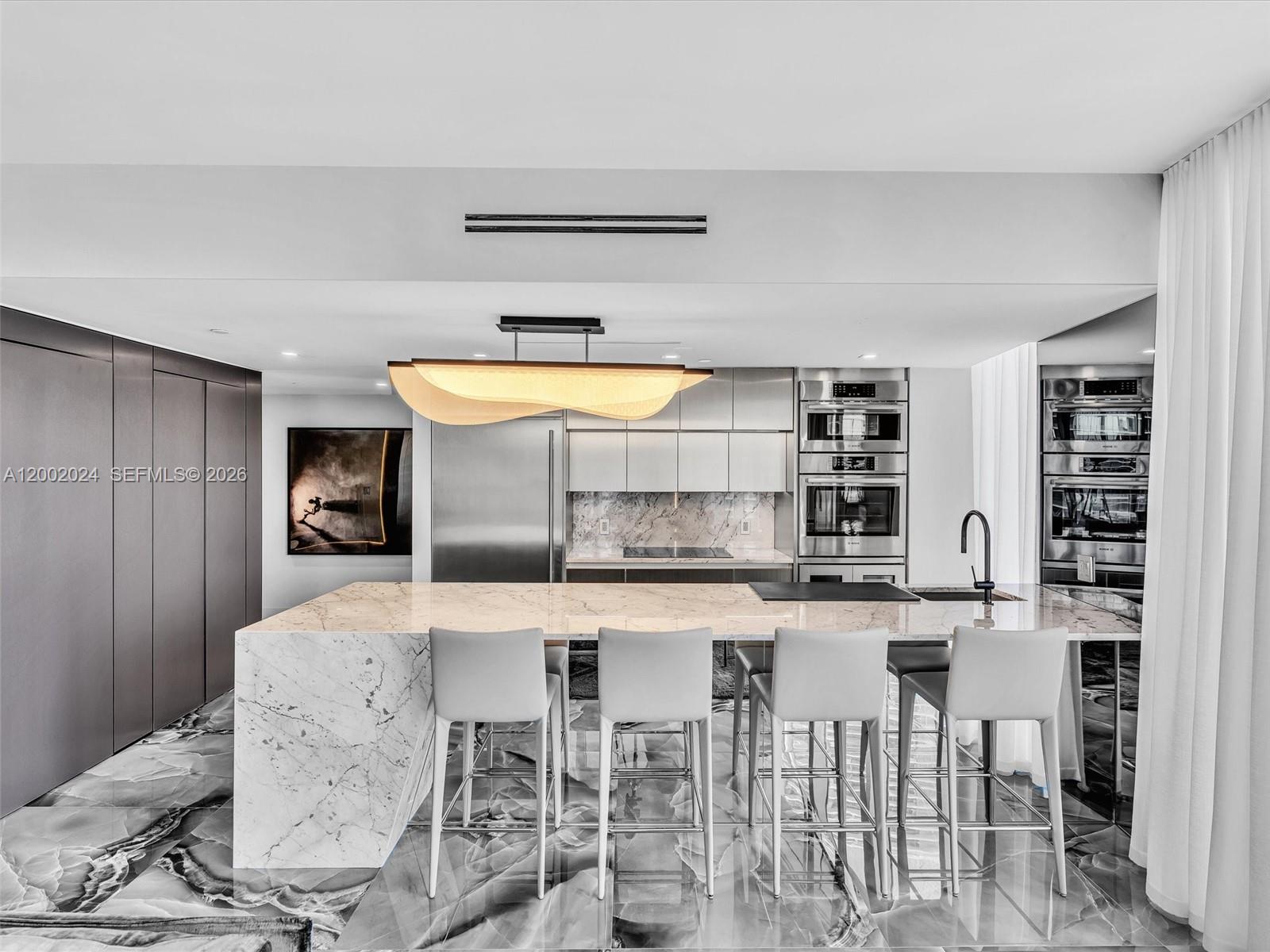 475 Brickell Ave # 2715