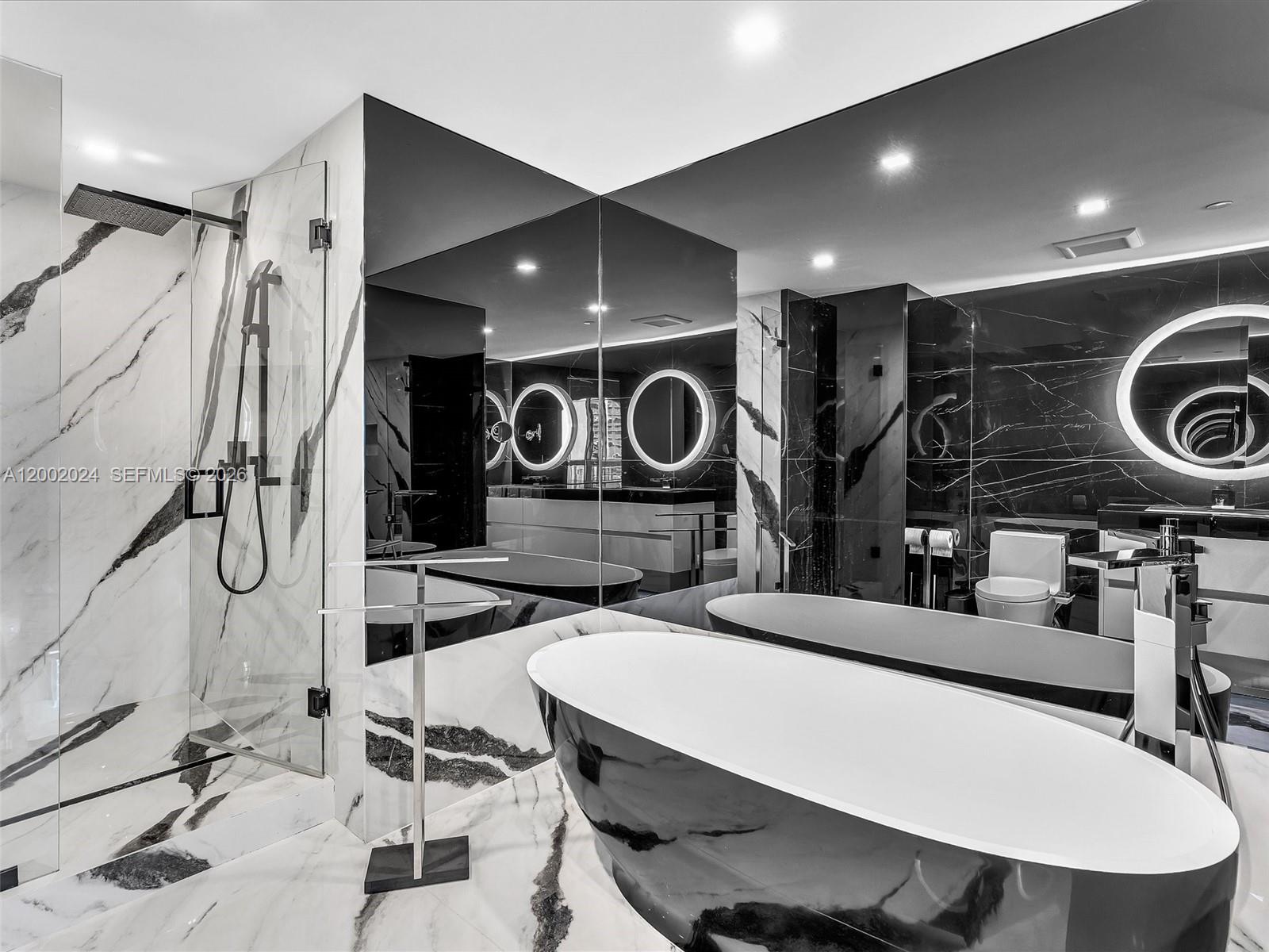 475 Brickell Ave # 2715