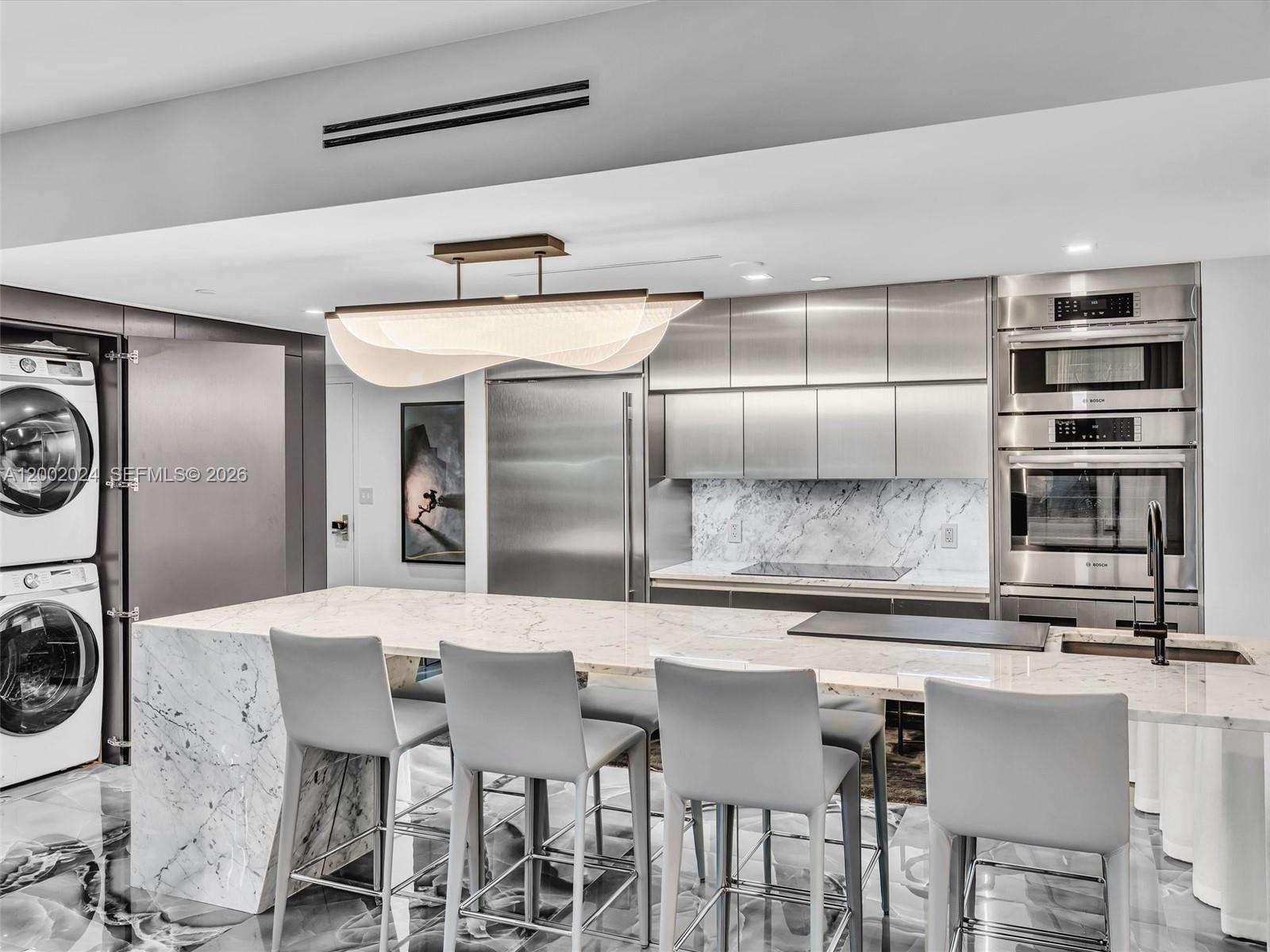 475 Brickell Ave # 2715