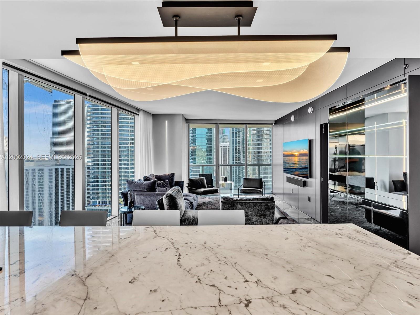 475 Brickell Ave # 2715