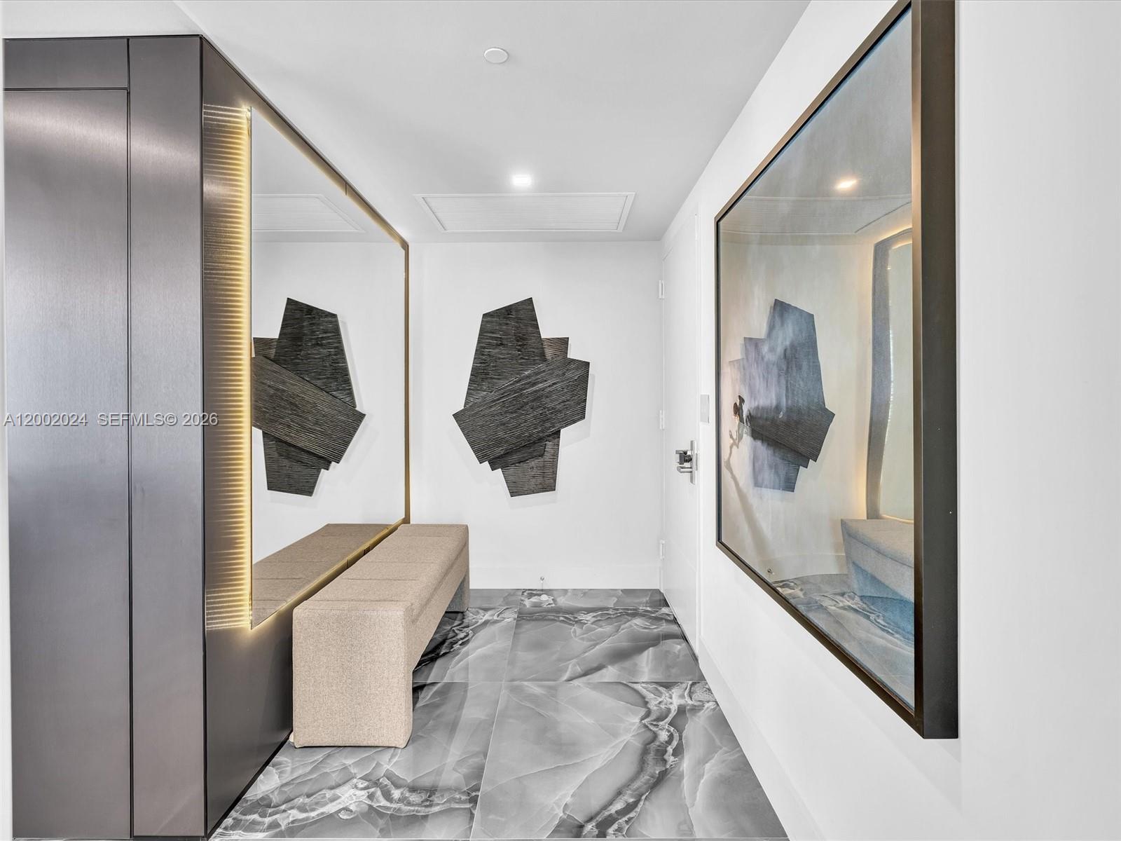475 Brickell Ave # 2715