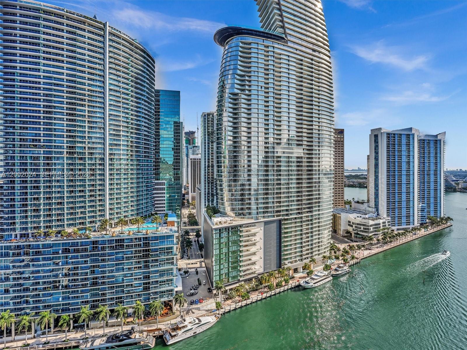 475 Brickell Ave # 2715
