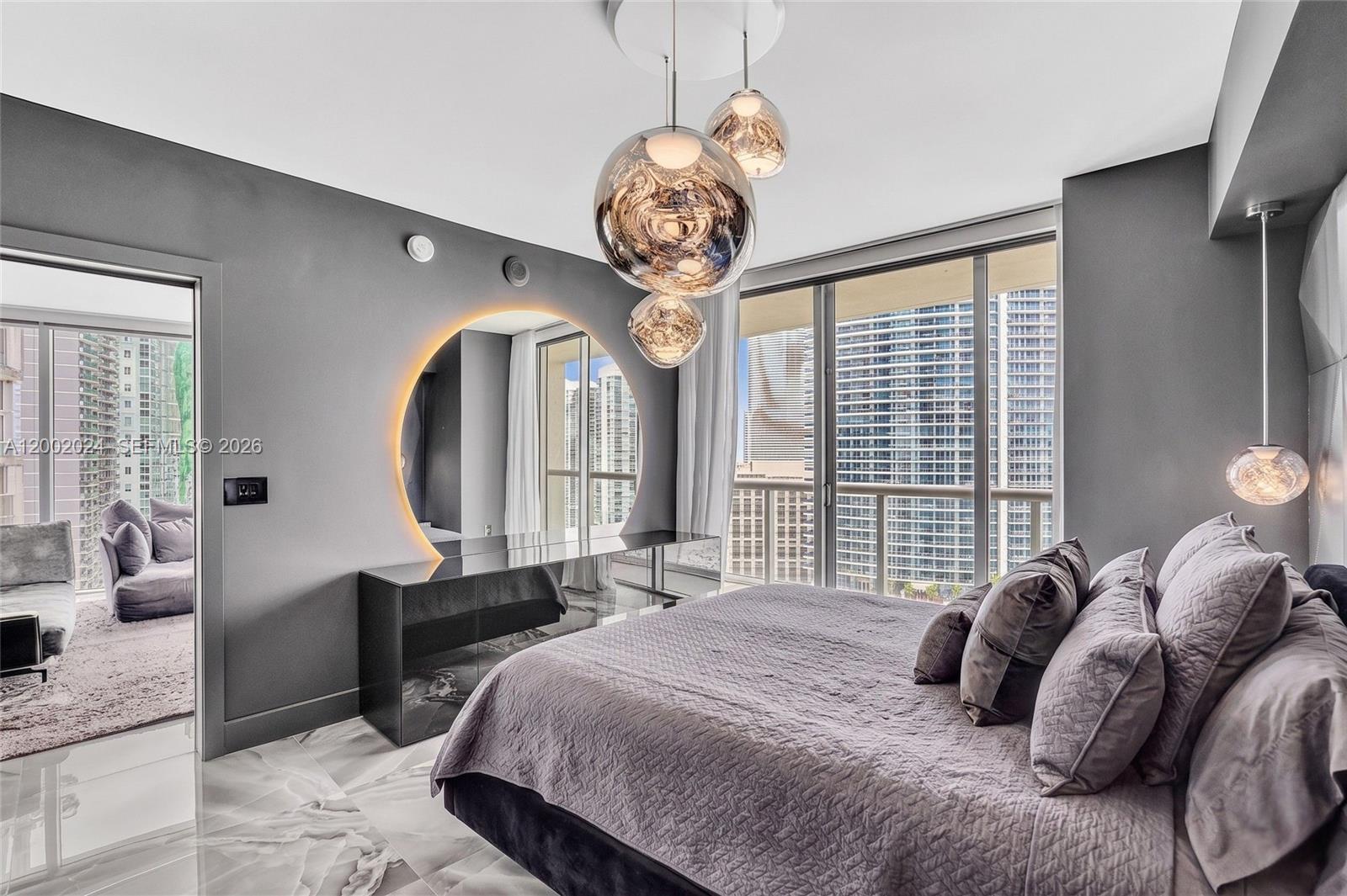 475 Brickell Ave # 2715