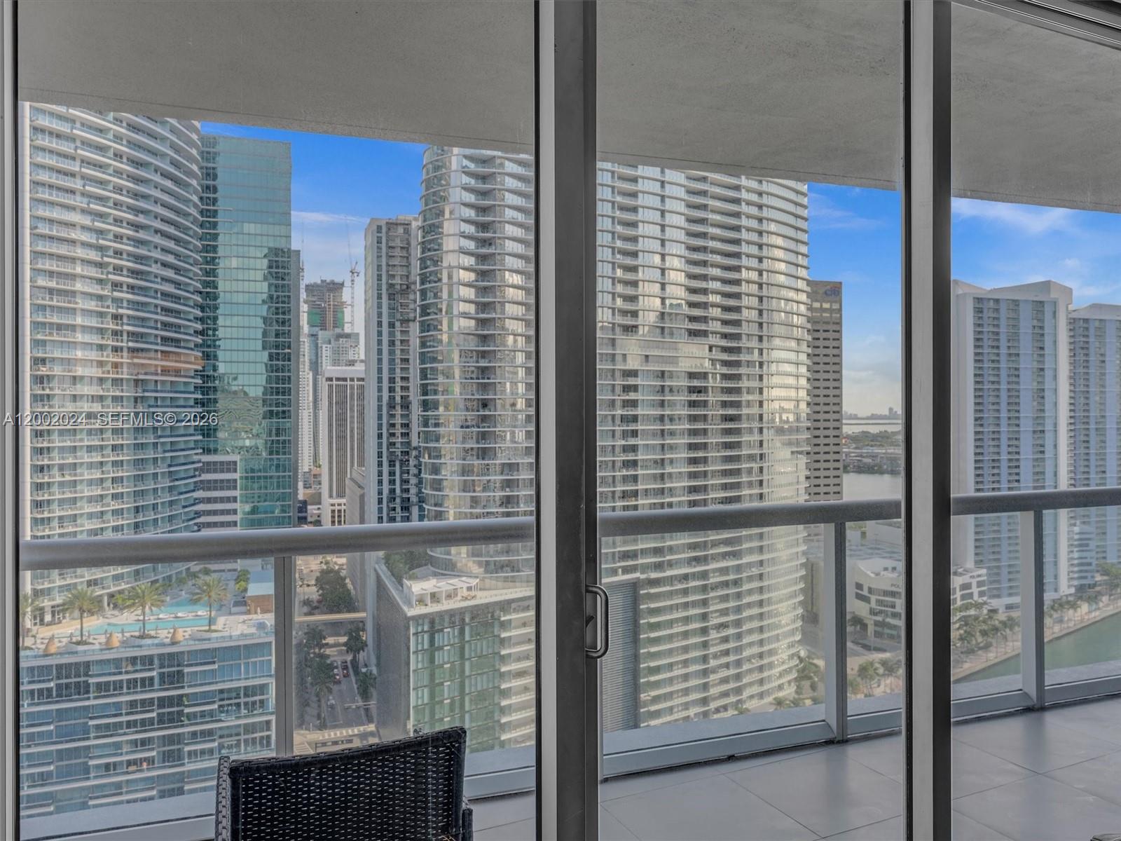 475 Brickell Ave # 2715