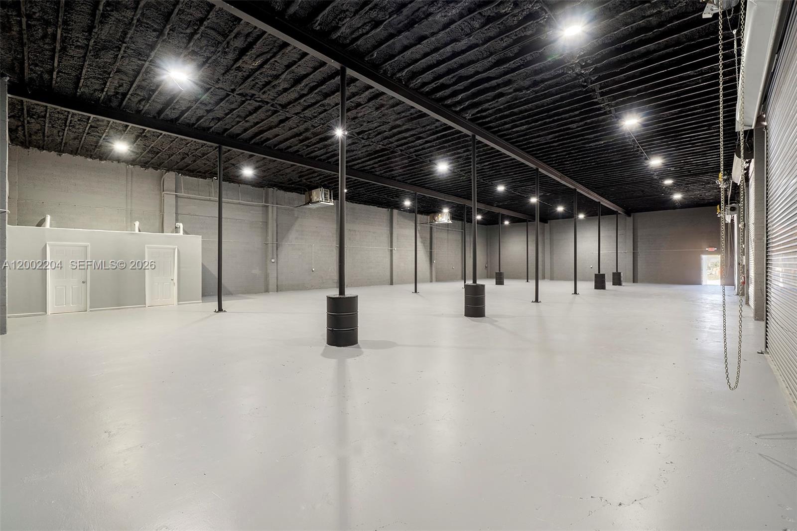 3080 Sheridan St Warehouse + Office