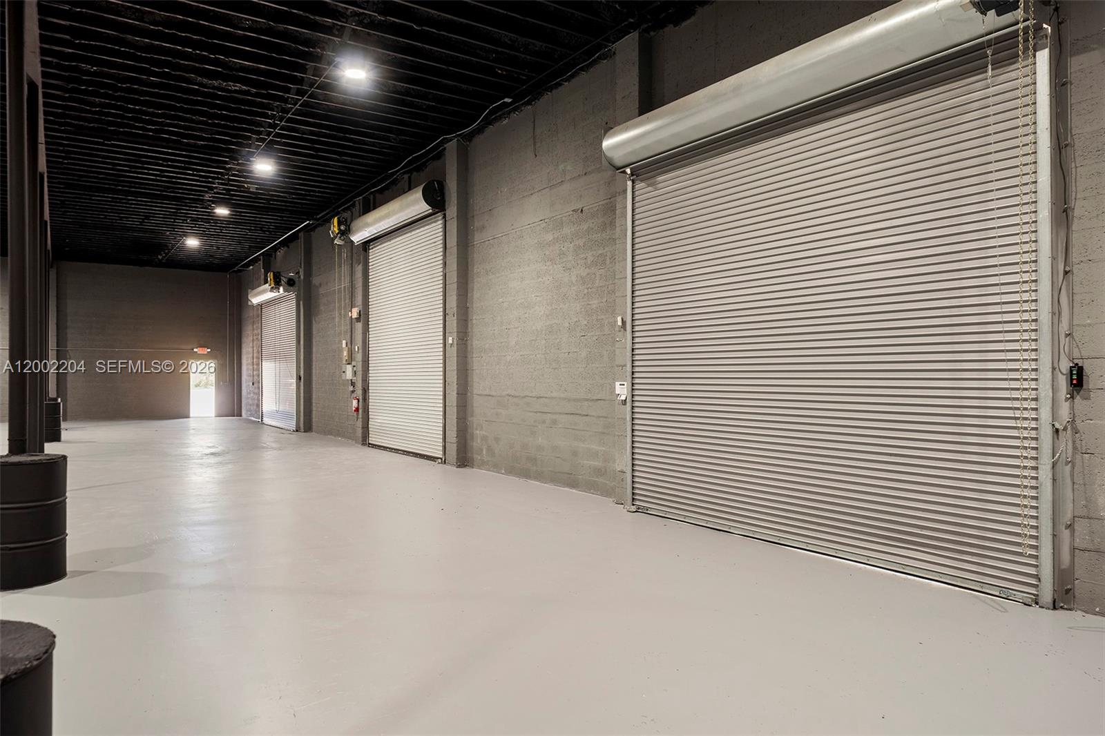 3080 Sheridan St Warehouse + Office