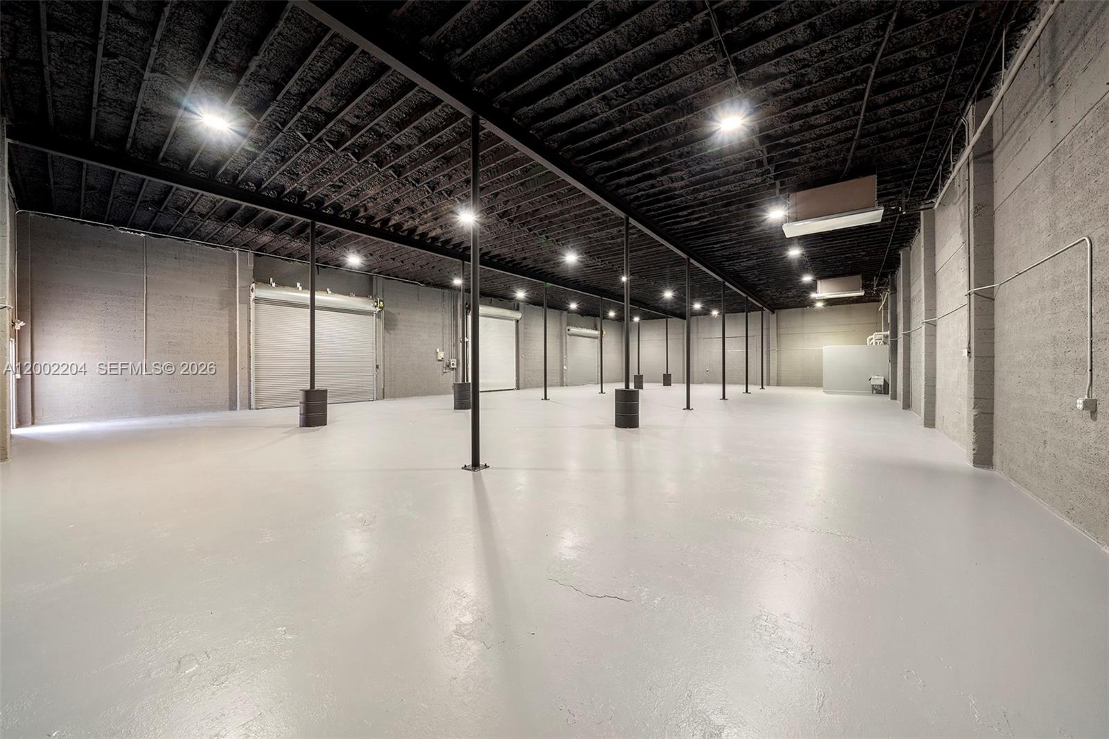 3080 Sheridan St Warehouse + Office