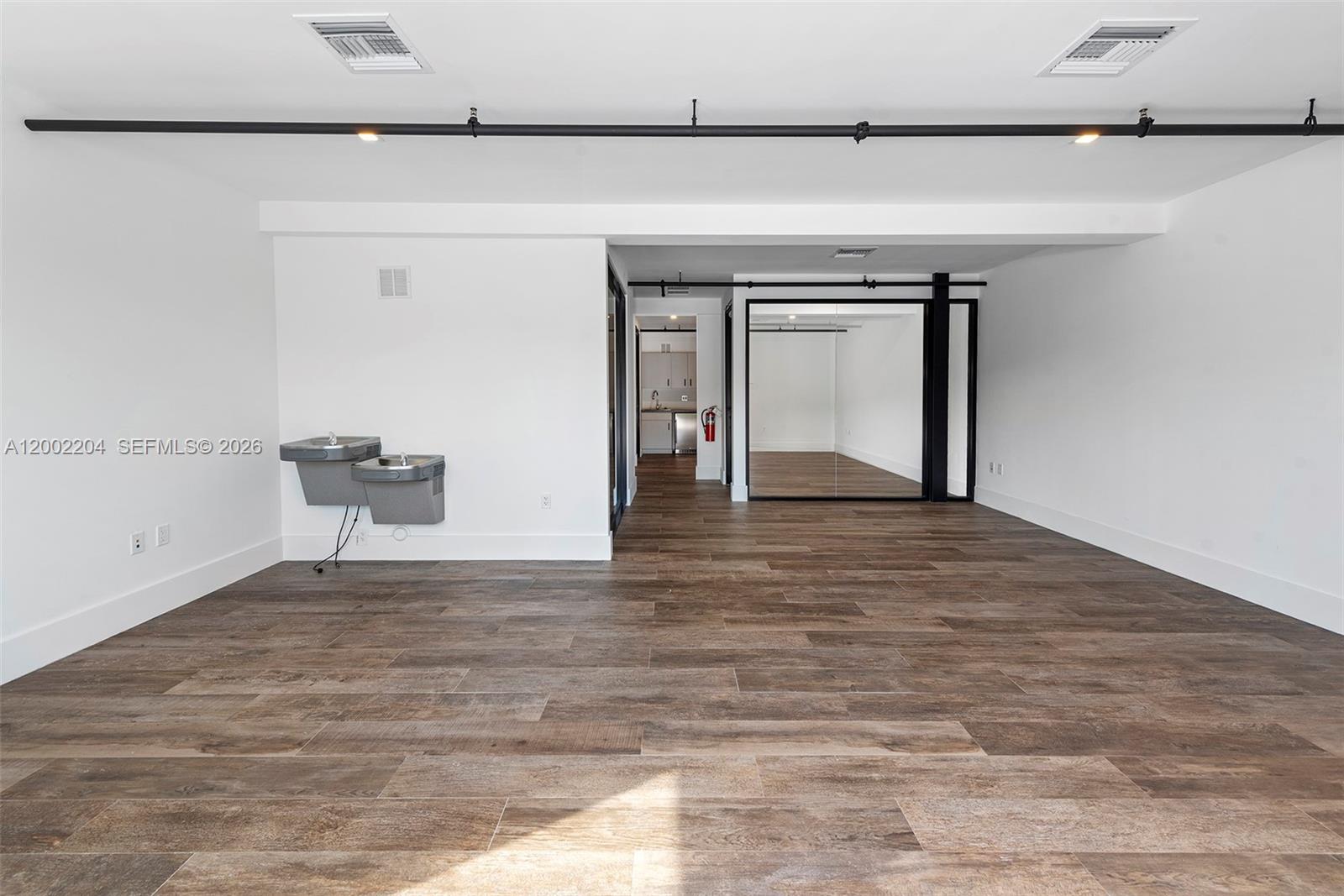 3080 Sheridan St Warehouse + Office