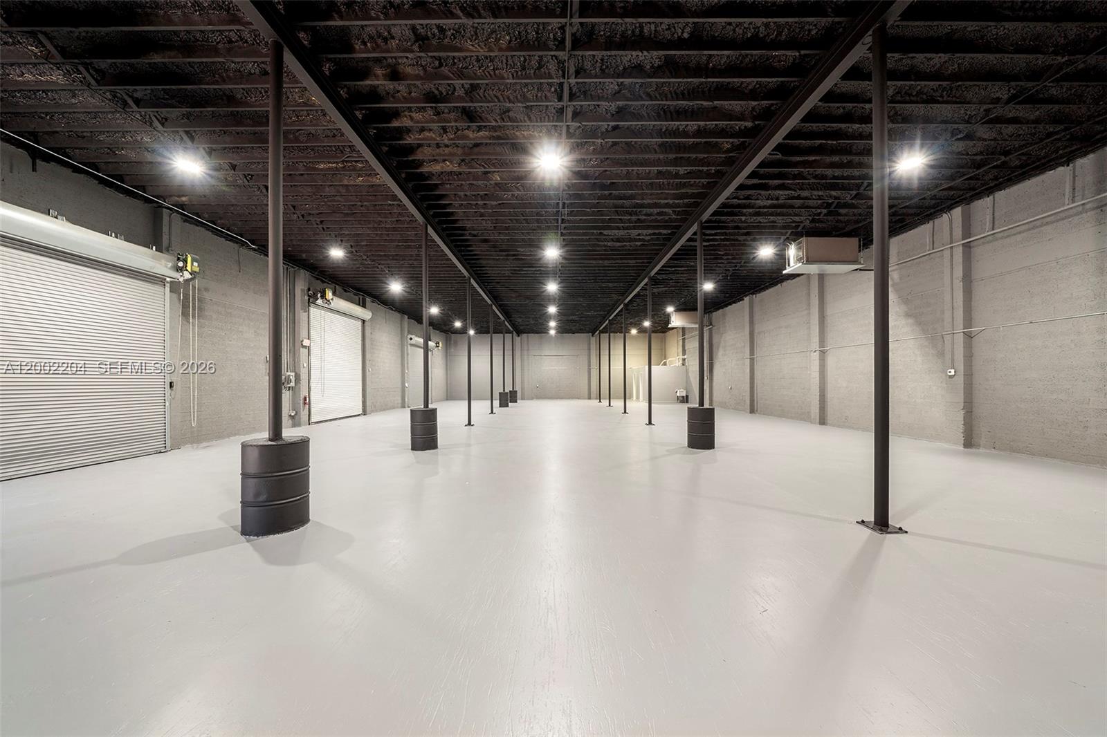 3080 Sheridan St Warehouse + Office