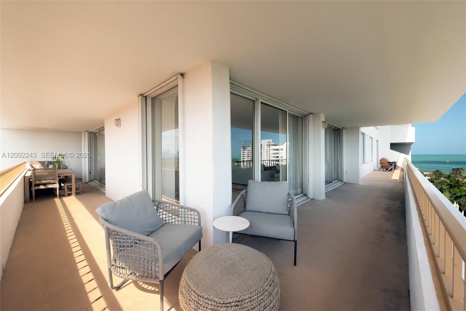 155 OCEAN LANE DR # 1101