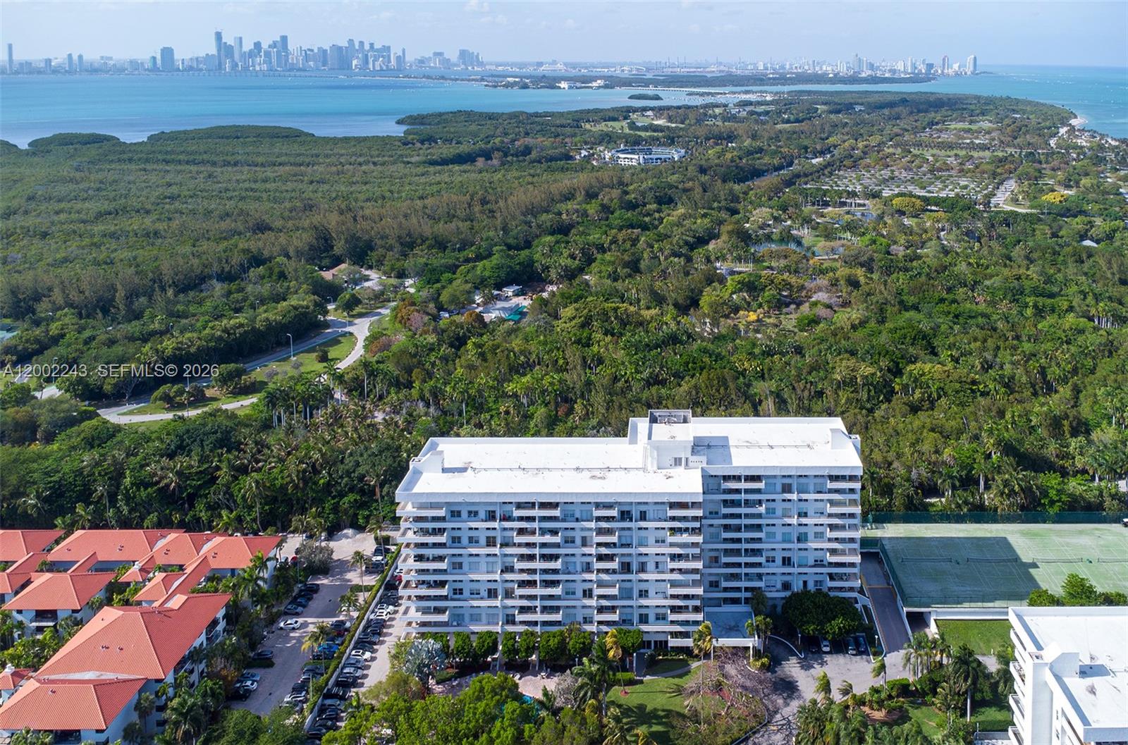 155 OCEAN LANE DR # 1101