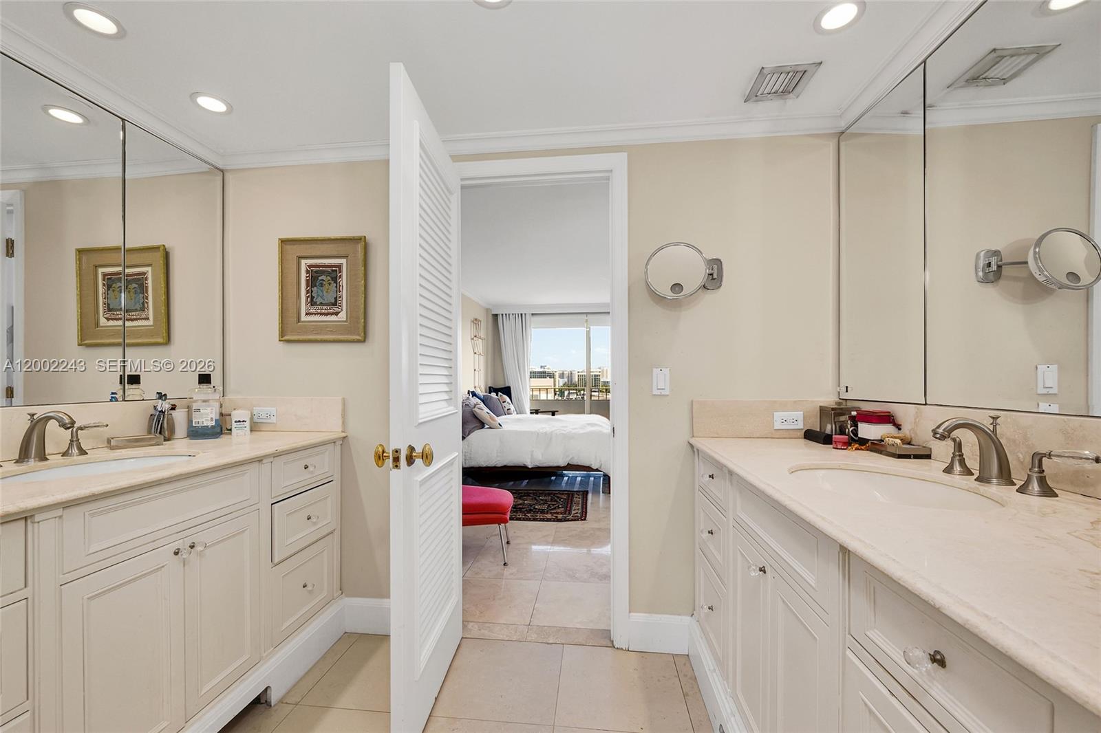 155 OCEAN LANE DR # 1101