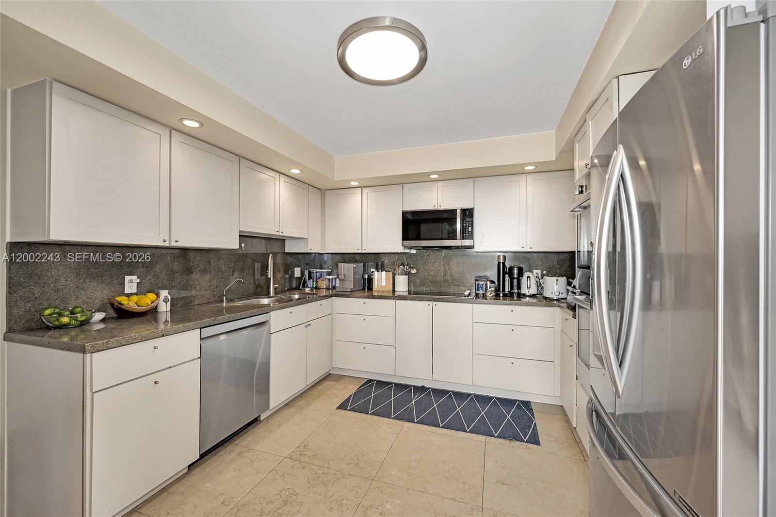 155 OCEAN LANE DR # 1101