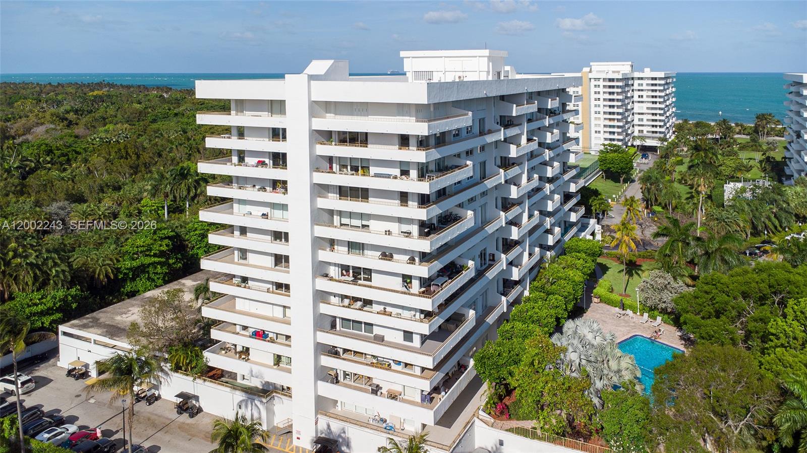 155 OCEAN LANE DR # 1101
