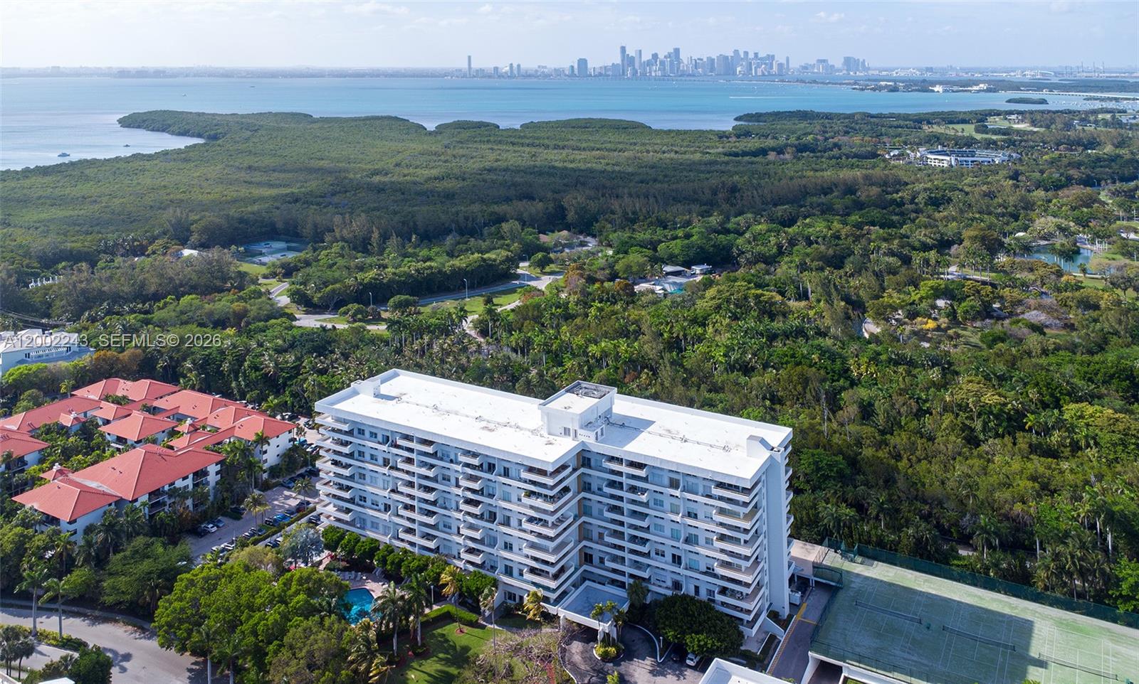 155 OCEAN LANE DR # 1101