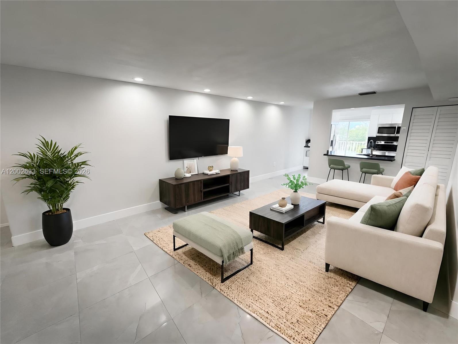 199 SW 12th Ave # C Unit: 501-C