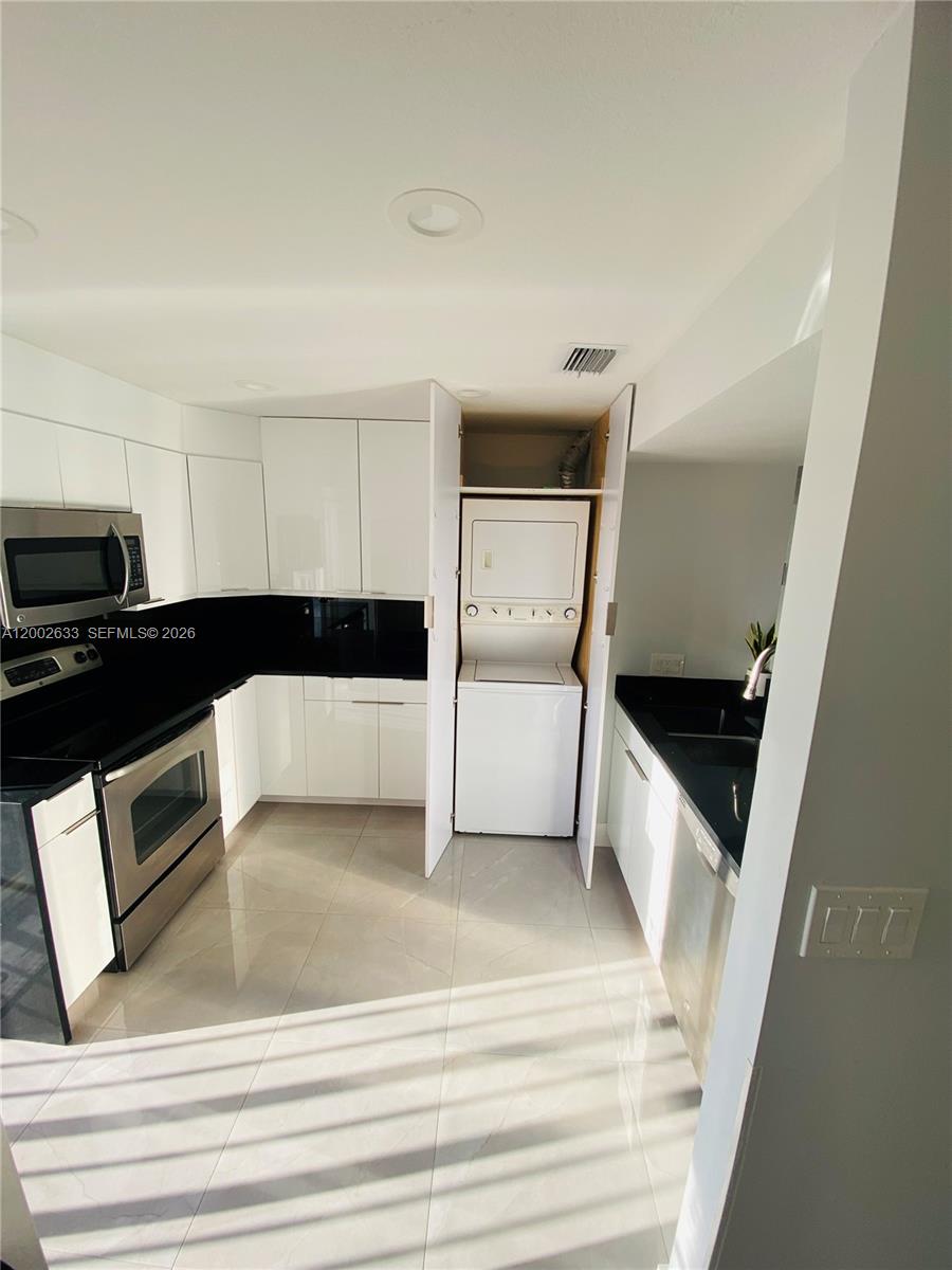 199 SW 12th Ave # C Unit: 501-C