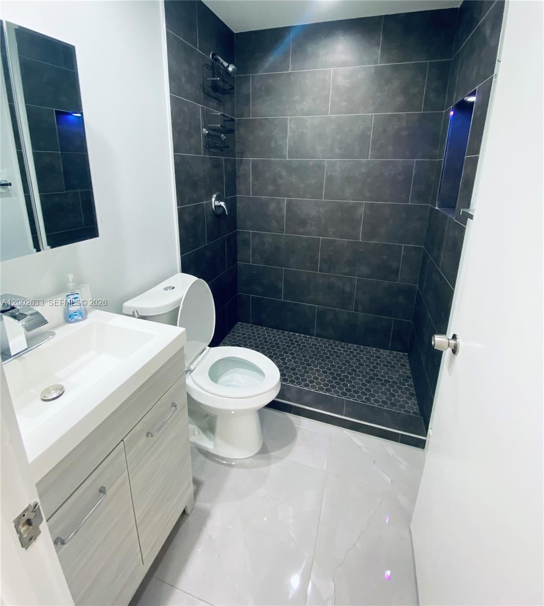 199 SW 12th Ave # C Unit: 501-C