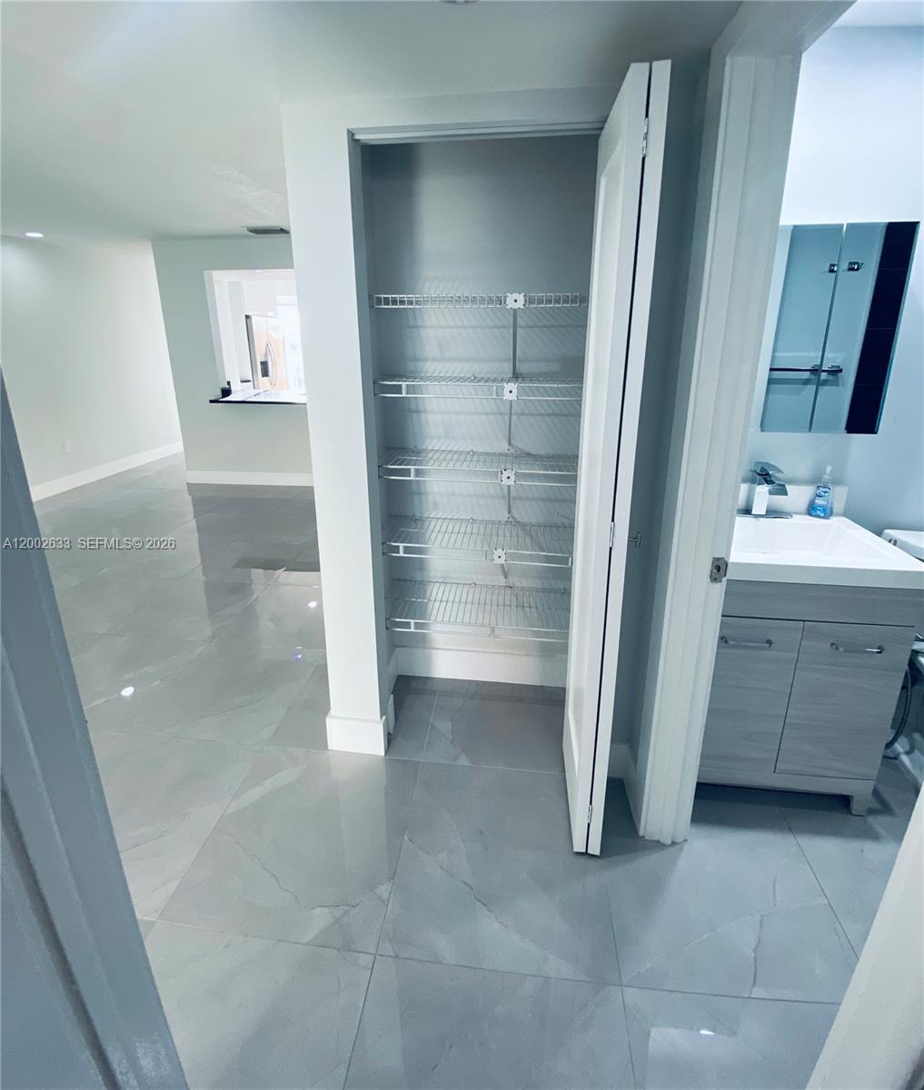 199 SW 12th Ave # C Unit: 501-C