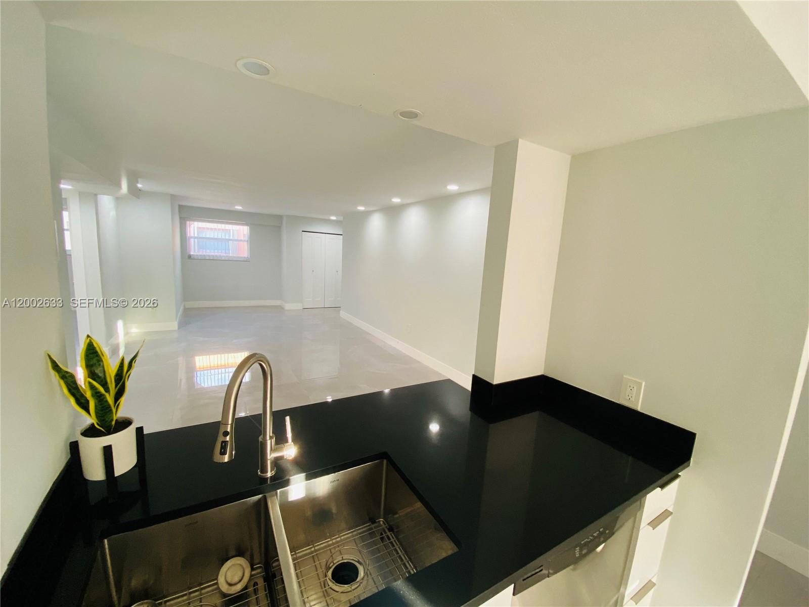 199 SW 12th Ave # C Unit: 501-C